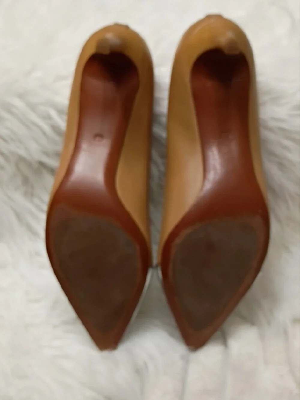 Tory Burch Nude & Metallic Silver Pointed Kitten Spectator Pumps Kitten Heels 6
